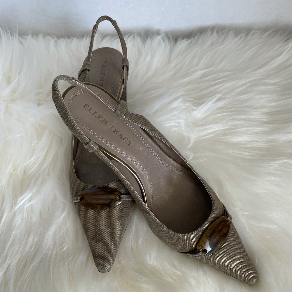 Sling back mid heel pump